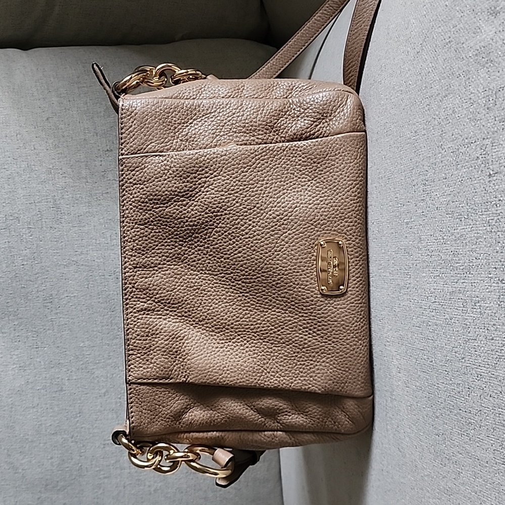 Michael Kors Shoulder Convertible 'Hallie' Leather Cross Body Bag